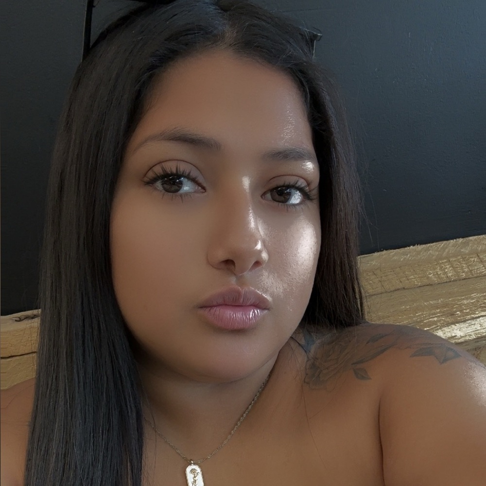 Meet your Posher, Crystal